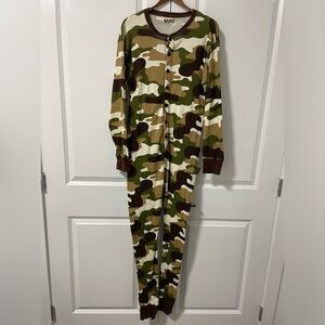 Lazy One deeriere Deer Flapjacks Unisex Adult Pajamas (Green Camo, Large)